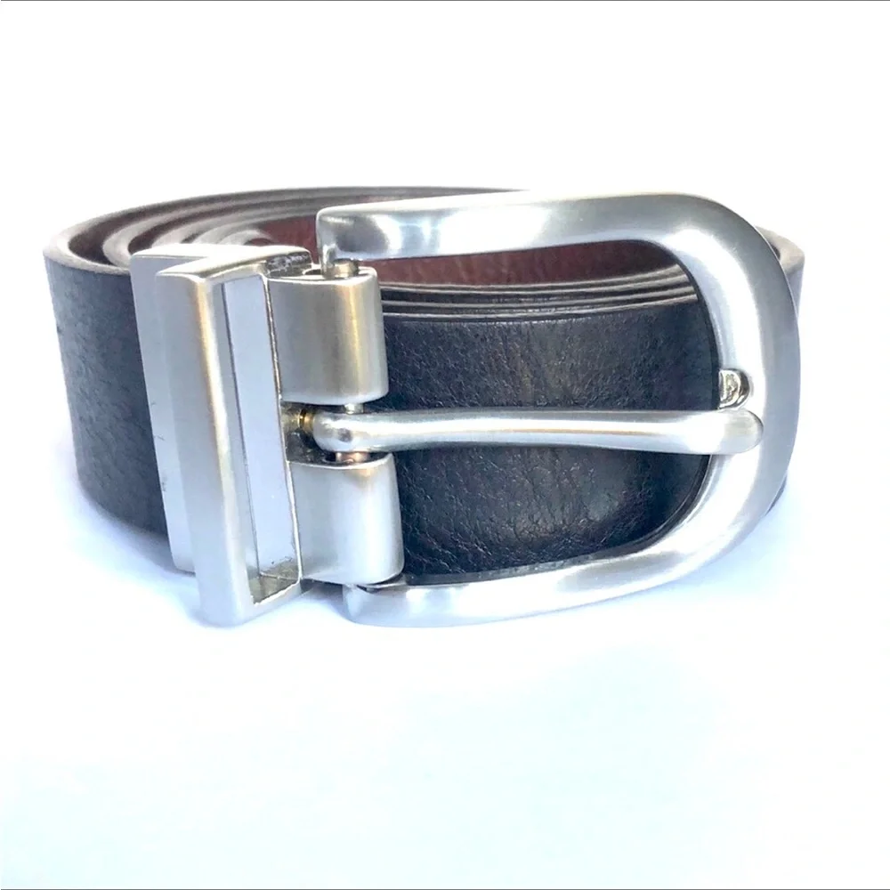 Men’s Reversible Black Brown Supple Leather Belt size Large 40”